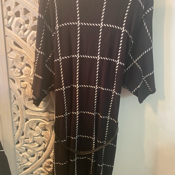 Lane Bryant Glamour stripped wrap dress, with leather belt.  Size 22-28! - Picture 3 of 3